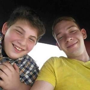 Meet your Posher, Robin